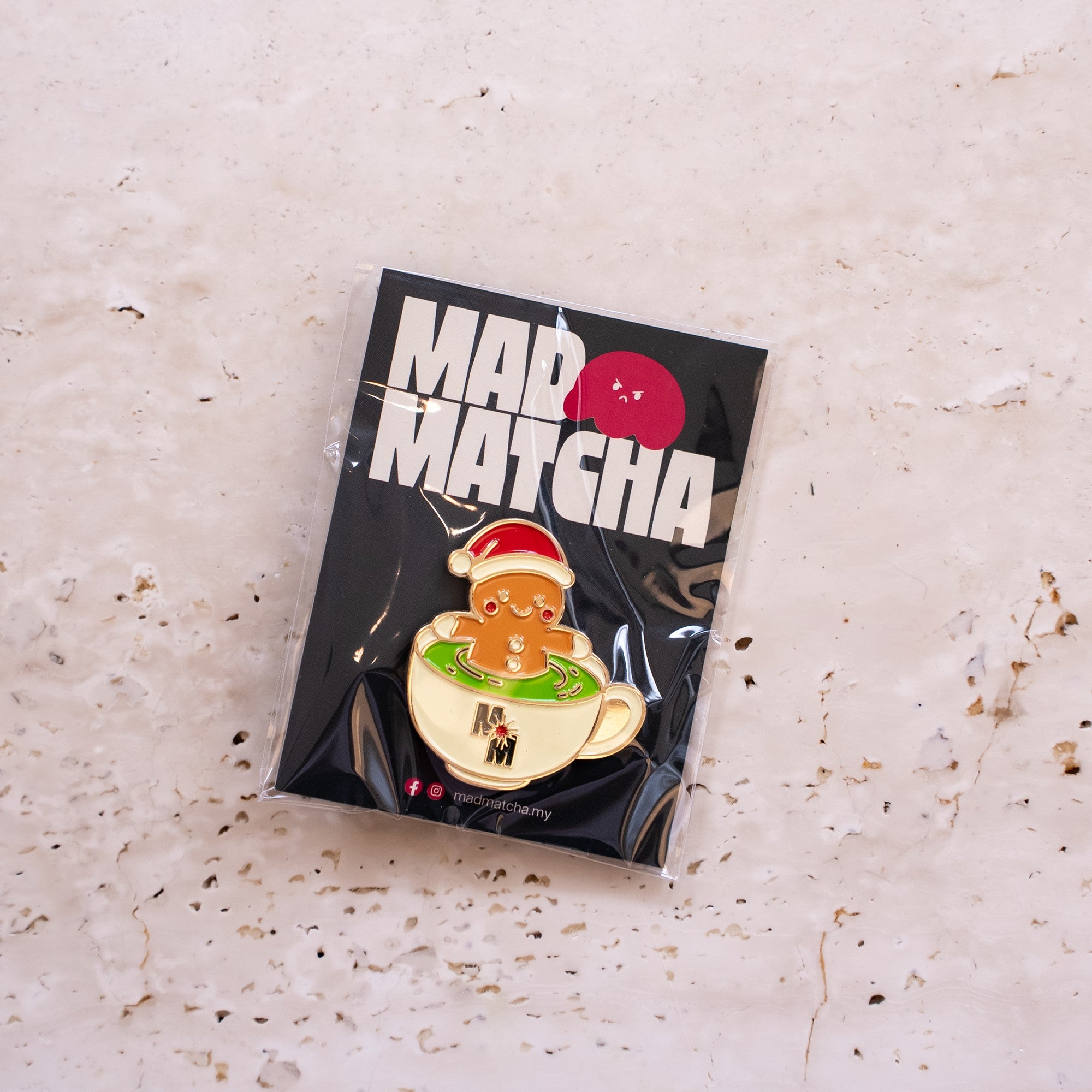MM Christmas Pin [Limited Edition]